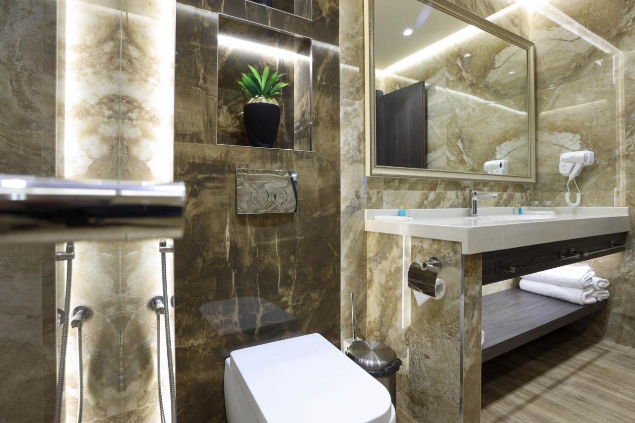 Bourbon Boutique Hotel Jerevan Exteriör bild