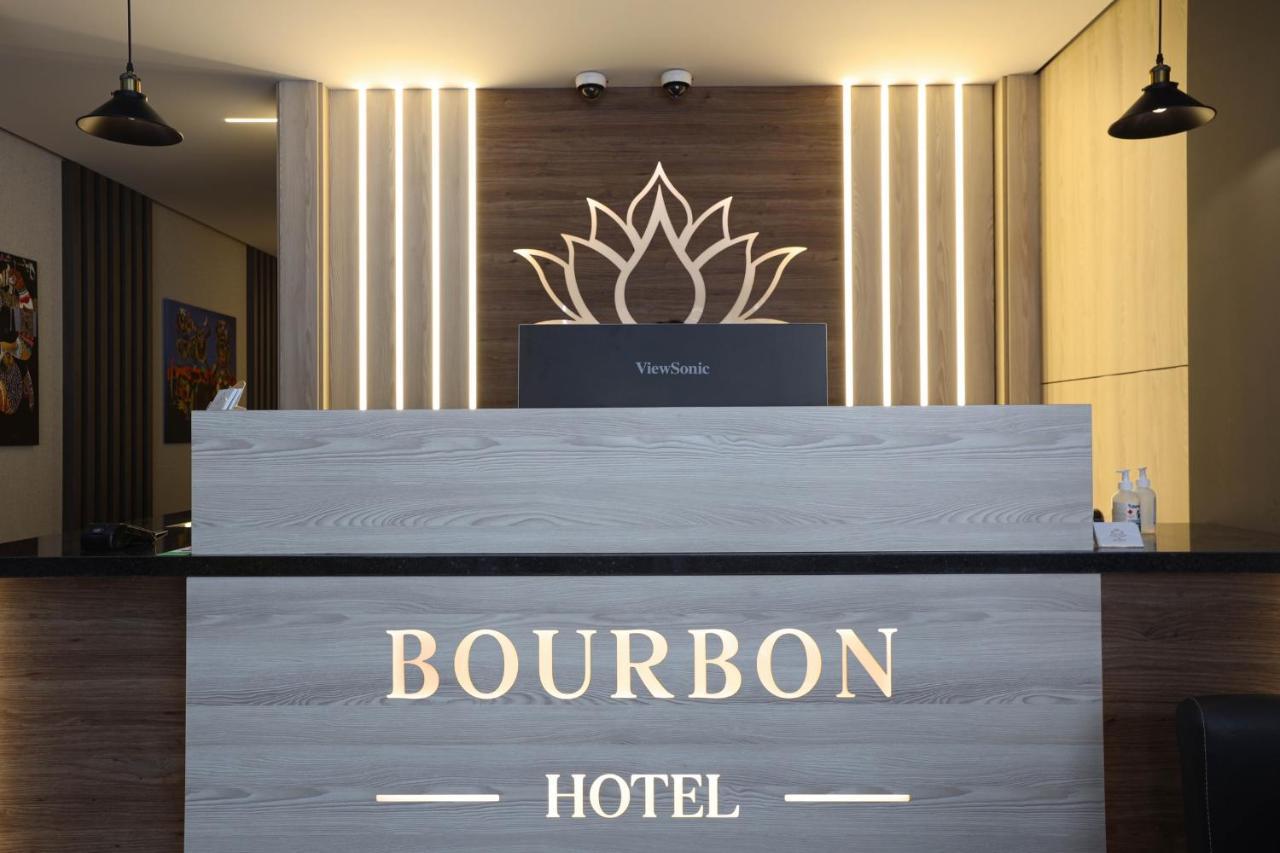 Bourbon Boutique Hotel Jerevan Exteriör bild