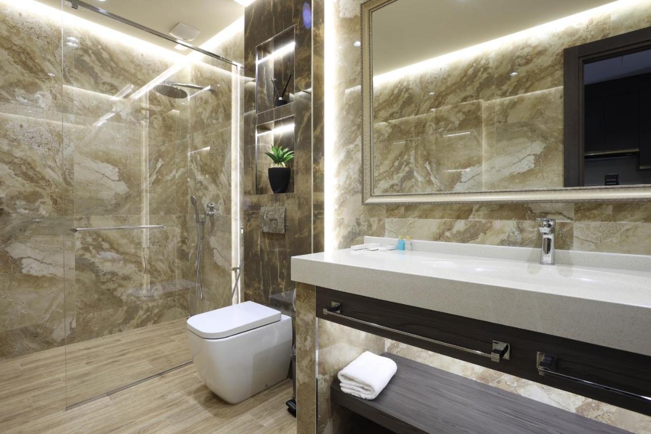 Bourbon Boutique Hotel Jerevan Exteriör bild